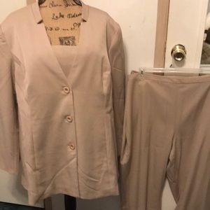 Woman’s Professional Pant Suit